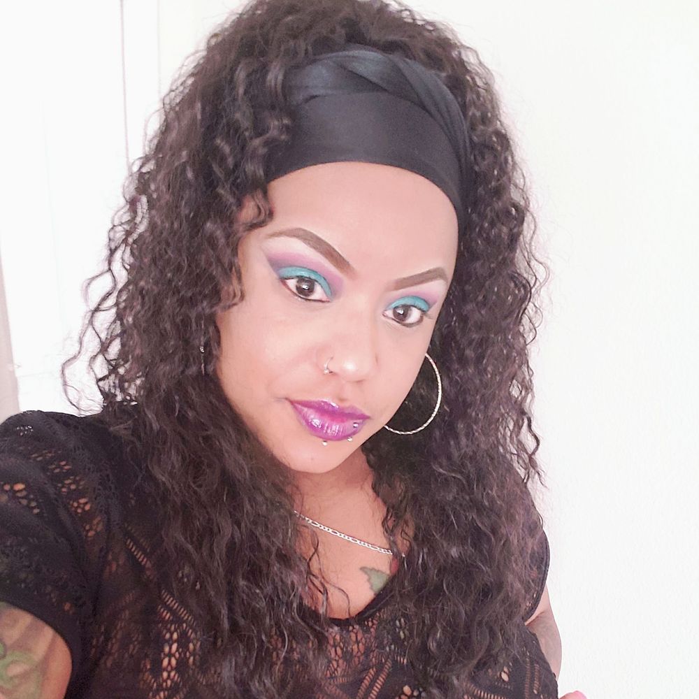 Meet your Posher, Tiffany